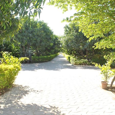 Gir Jungle Lodge Sasan Gir Bagian luar foto