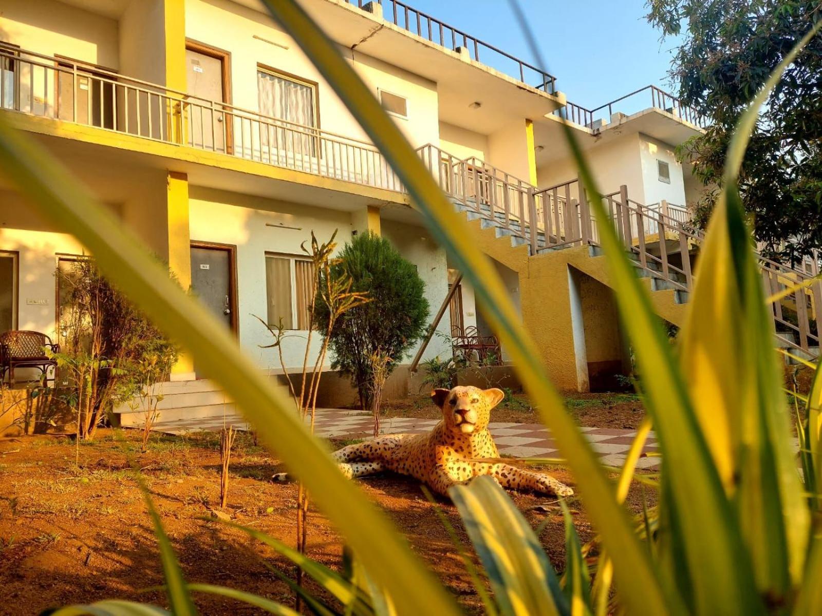 Gir Jungle Lodge Sasan Gir Bagian luar foto